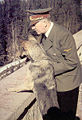 Hitler Blondi Berghof.jpg