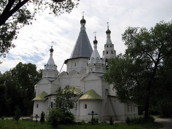 Храм троицы живоначальной в троицком голенищеве